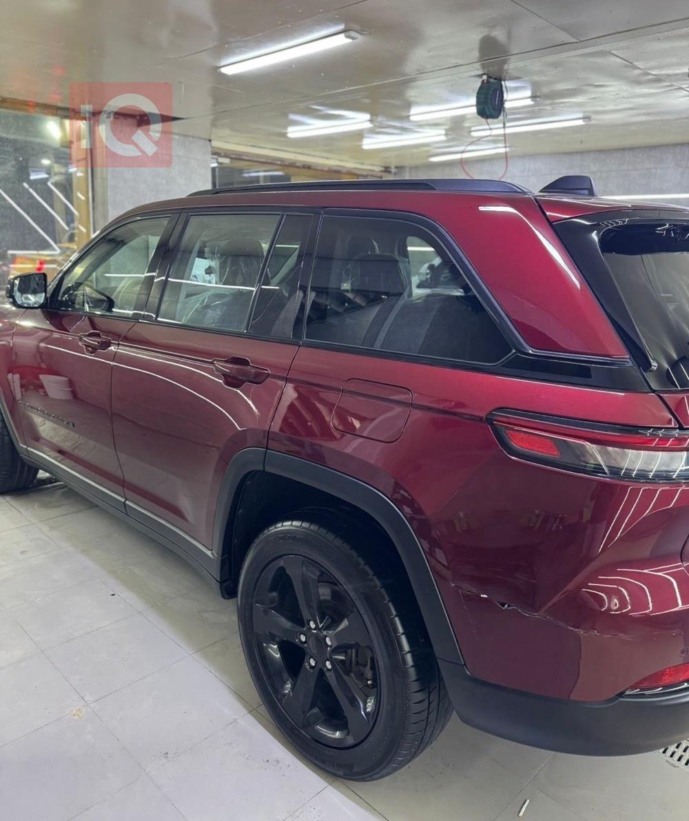 جيب جراند شيروكي